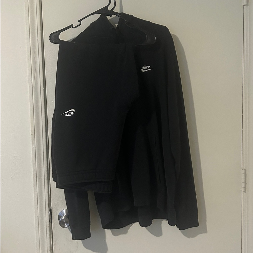 Nike Sweatsuit